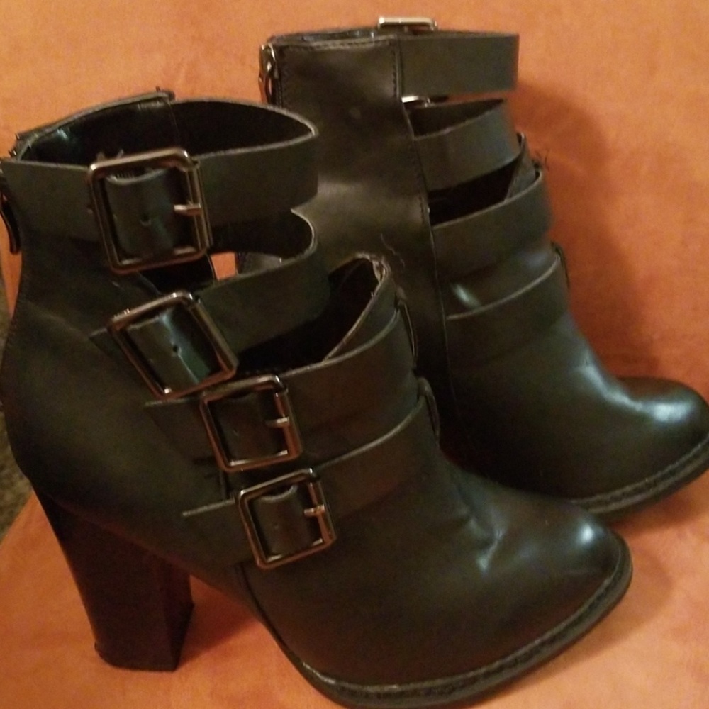 Akle boots